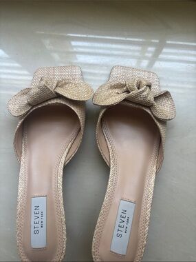 Steven By Steve Madden Beige Bow Slide Mules
